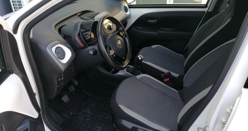 Toyota Aygo cena 45900 przebieg: 67107, rok produkcji 2020 z Grudziądz małe 191